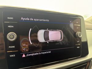 Volkswagen T-Roc Life 2.0 TDI 85kW (115CV)  - Foto 29