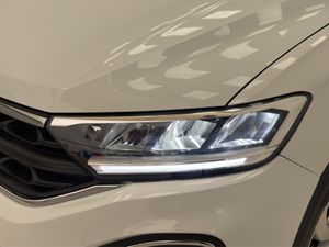 Volkswagen T-Roc Life 2.0 TDI 85kW (115CV)  - Foto 35