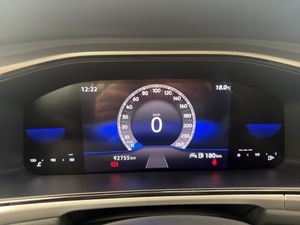 Volkswagen T-Roc Life 2.0 TDI 85kW (115CV)  - Foto 34