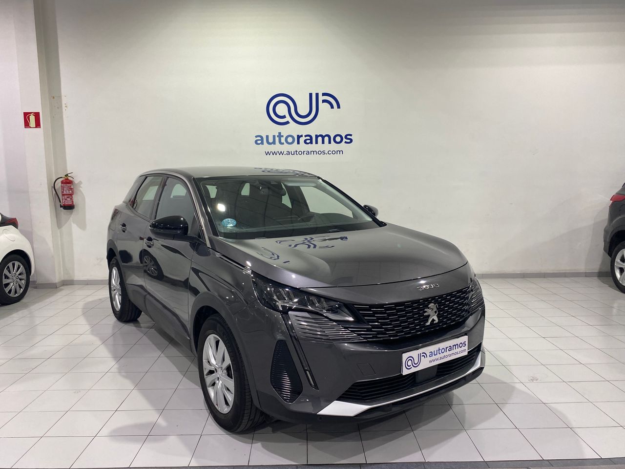 Peugeot 3008 1.2 PURETECH 96KW S&S ACTIVE PACK 130 5P   - Foto 1