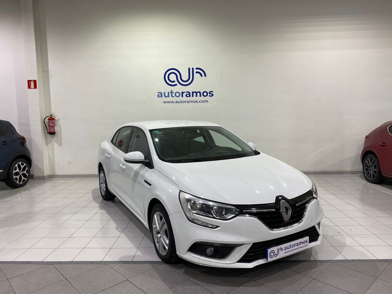 Renault Megane Sedan BUSINESS 1.3 TCE 115 CV 5P   - Foto 1