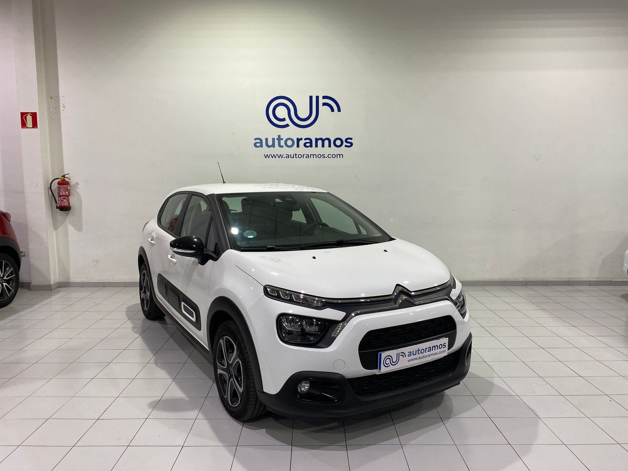 Citroën C3 PURETECH 83 PLUS 5P   - Foto 1