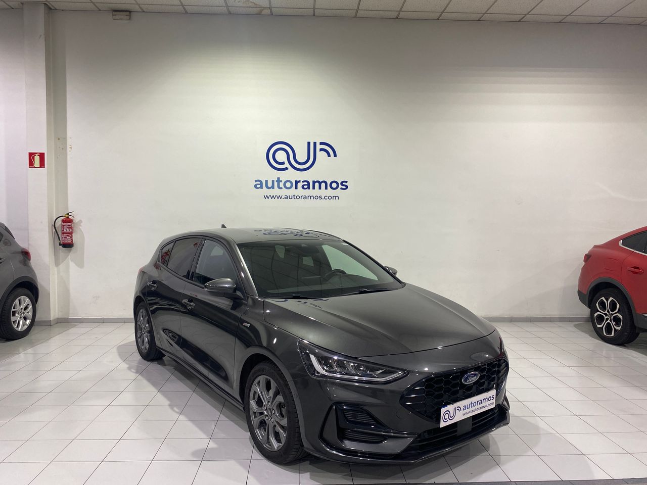 Ford Focus 1.0 ECOBOOST MHEV 92KW  ST-LINE 125CV    - Foto 1