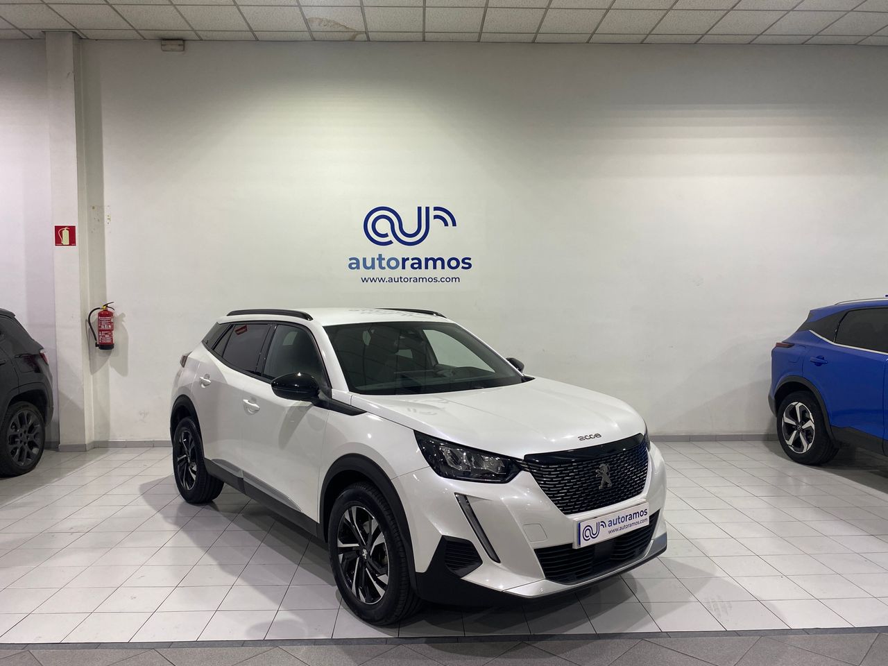 Peugeot 2008 ALLURE PACK 1.2 PURETECH 130CV   - Foto 1