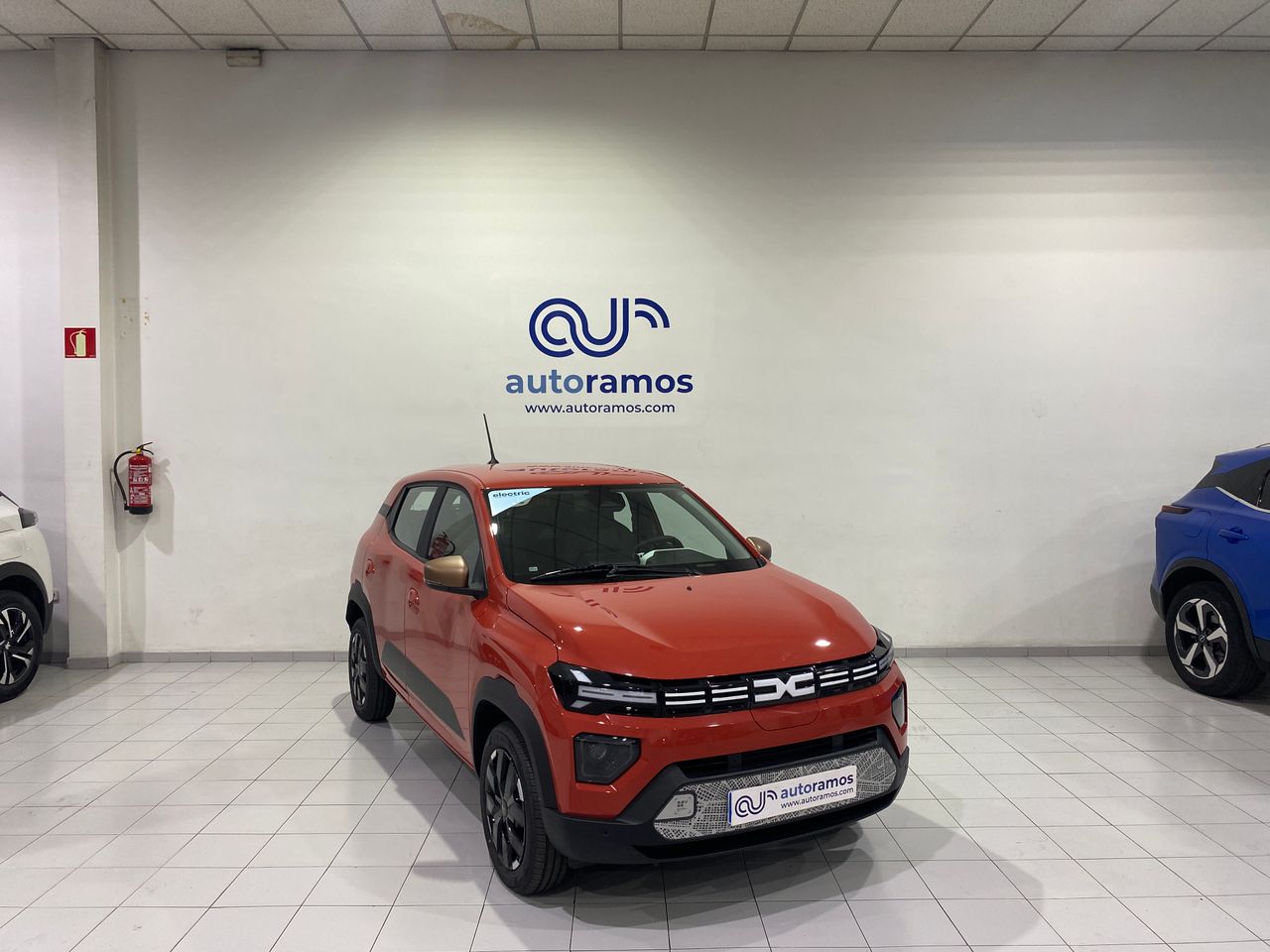 Dacia Spring Electric 48kw (65CV)   - Foto 1