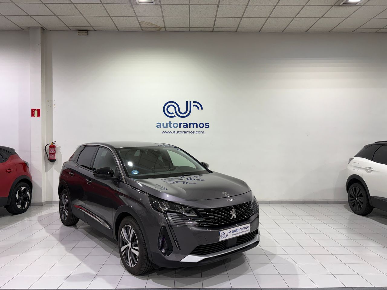 Peugeot 3008 ALLURE 1.6 HYBRID 225 CV E-AUTO 5P   - Foto 1