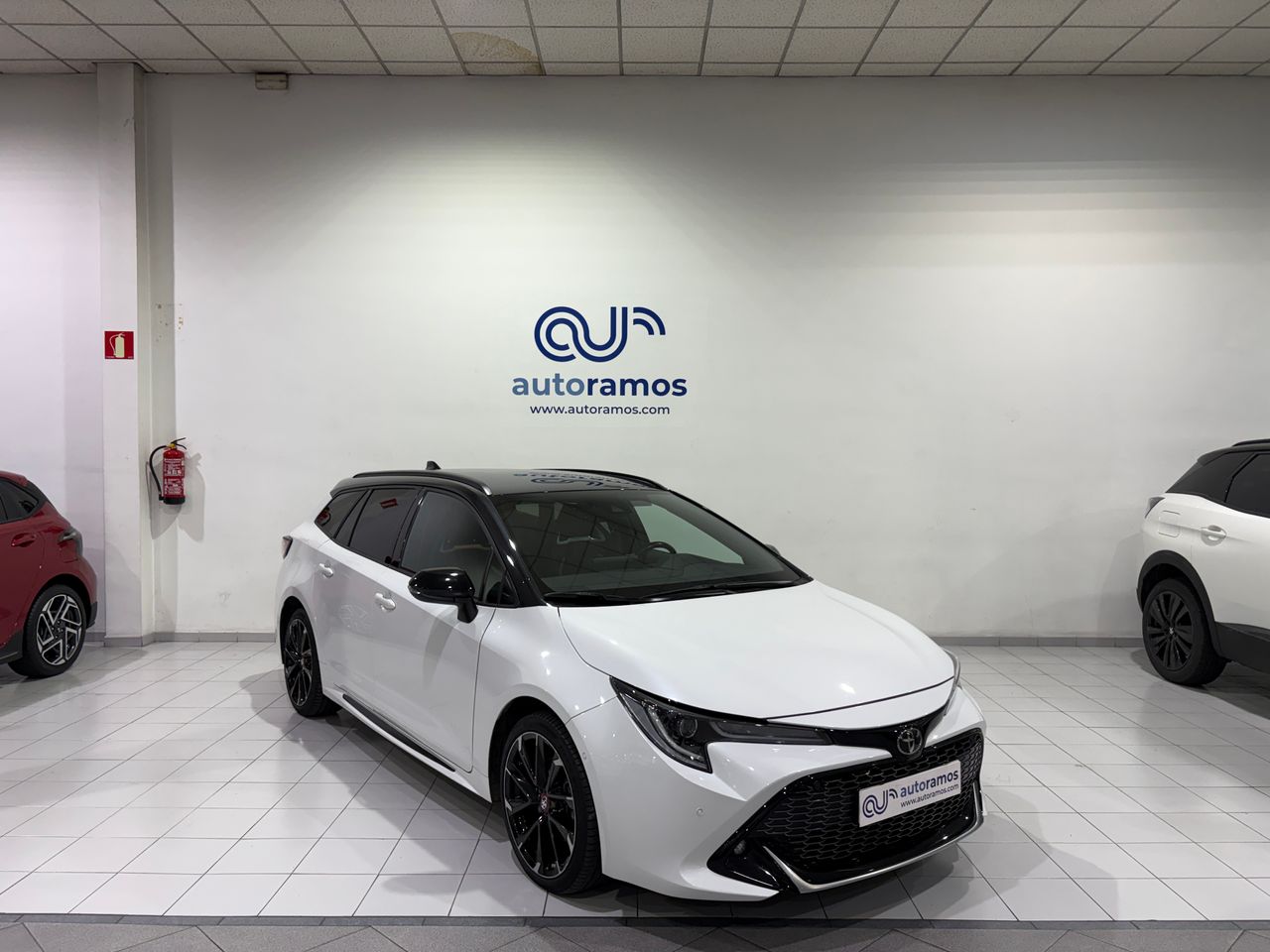 Toyota Corolla Touring Sports 180H GR-SPORT  - Foto 1