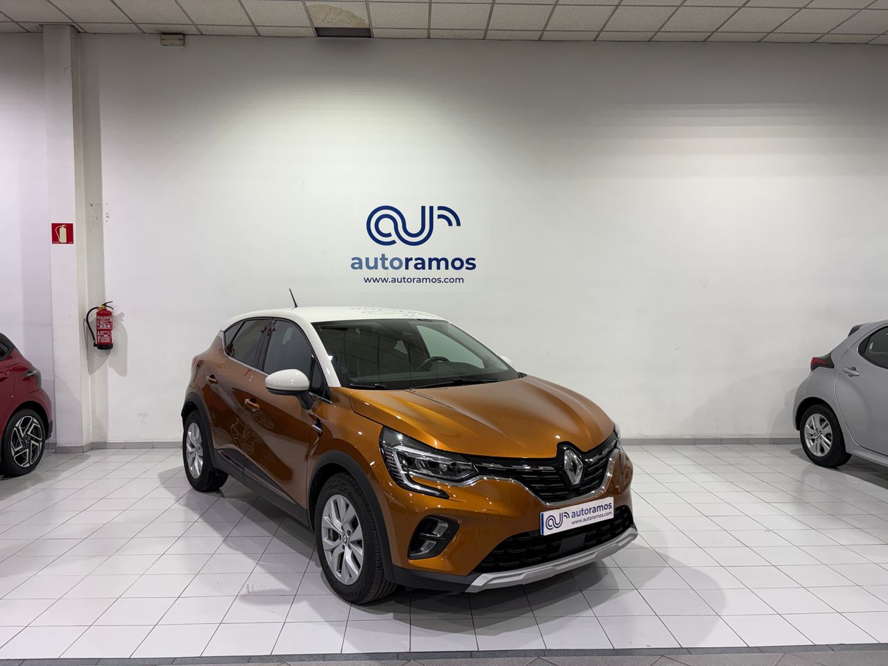 Renault Captur Zen TCe 140 EDC GPF Micro Híbrido  - Foto 1