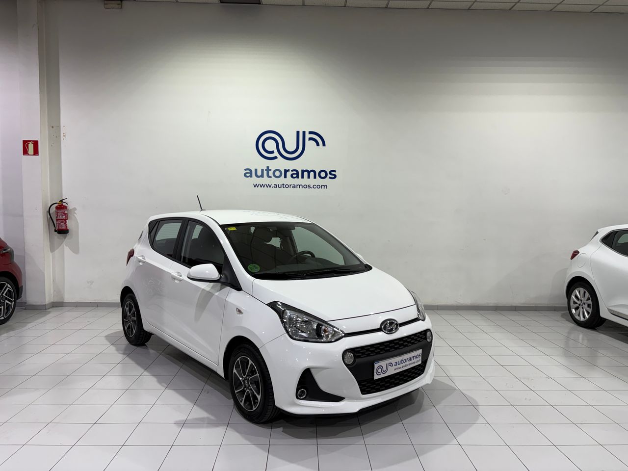 Hyundai i10 TECNO PLUS AUTO 87CV 5P  - Foto 1