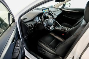Lexus NX 300H 4WD EXECUTIVE KICK POWER + NAVI  - Foto 9
