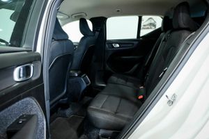 Volvo XC40  D3 MOMENTUM AUT.  - Foto 7