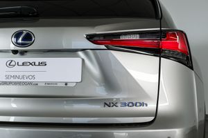 Lexus NX 300H EXECUTIVE NAVI   - Foto 7