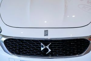 DS Automobiles DS 5 2.0 BLUEHDI S&S DESIRE  - Foto 4