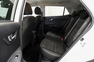 Kia Stonic 1.0 T-GDI DRIVE   - Foto 8