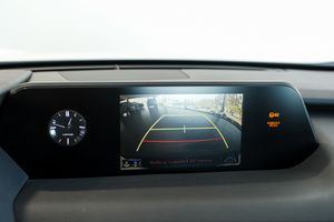 Lexus UX 250H BUSINESS NAVIGATION   - Foto 21