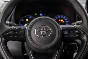 Toyota Yaris 120H BUSINESS PLUS   - Foto 17