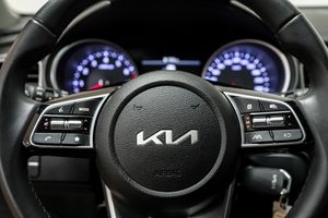 Kia XCeed 1.0 T-GDI DRIVE   - Foto 16