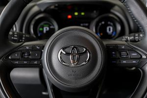 Toyota Yaris 120H STYLE PLUS   - Foto 16