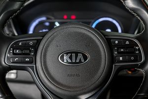 Kia e-Niro DRIVE (LONG RANGE)   - Foto 17