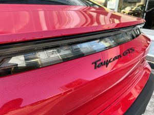 Porsche Taycan GTS   - Foto 13