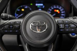 Toyota Yaris 120H ACTIVE TECH   - Foto 18