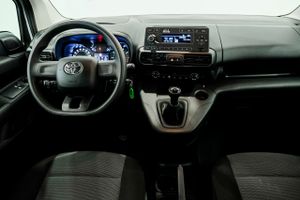 Toyota Proace City VERSO COMBI 1.5L 100CV T/M 5V L1 1PL GX  - Foto 8