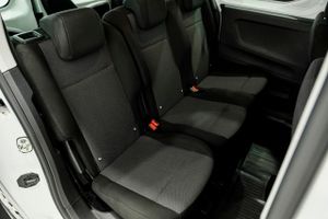 Toyota Proace City VERSO COMBI 1.5L 100CV T/M 5V L1 1PL GX  - Foto 10