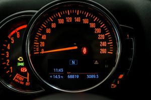 MINI Countryman ONE D  - Foto 16