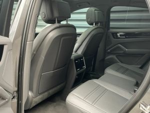 Porsche Cayenne Coupé E HYB  - Foto 18