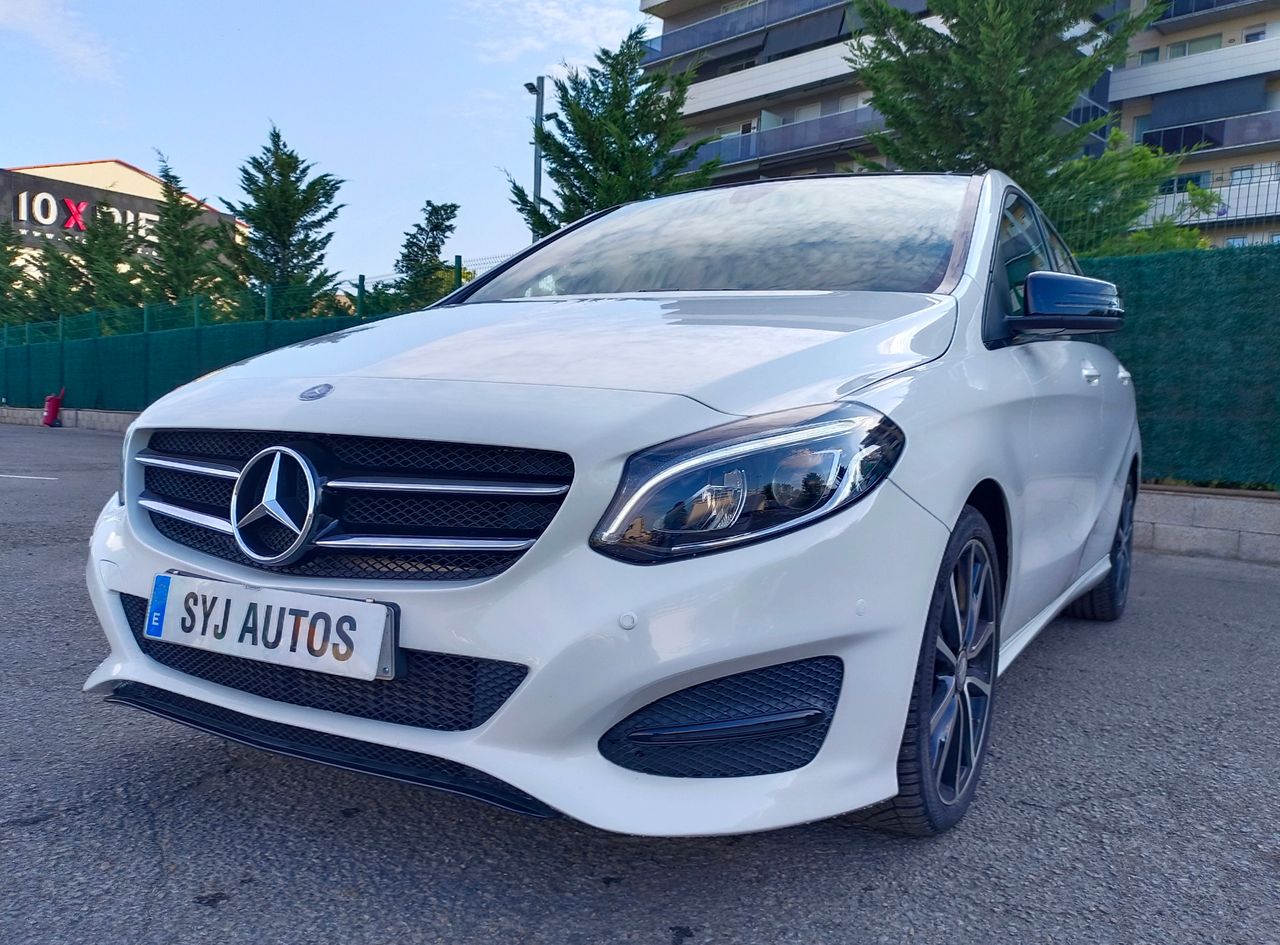 Mercedes Clase B 180CDI AMG LINE- TECHO PANORAMICO   - Foto 1