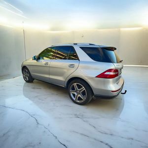 Mercedes Clase M 250d BLUETEC 4MATIC  204cv. AMG LINE - Foto 5