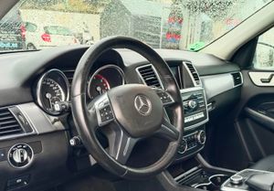 Mercedes Clase M 250d BLUETEC 4MATIC  204cv. AMG LINE - Foto 3