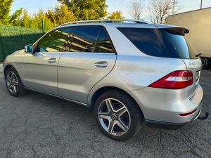 Mercedes Clase M 250d BLUETEC 4MATIC  204cv. AMG LINE - Foto 3