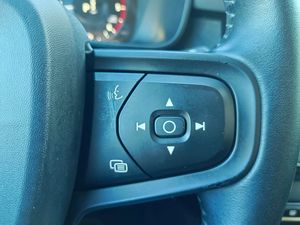 Volvo XC40 2.0 D3 Auto - Foto 21
