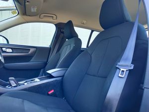 Volvo XC40 2.0 D3 Auto - Foto 3