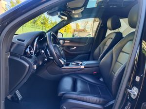 Mercedes Clase GLC 250 4Matic 211cv AMG LINE - Foto 3