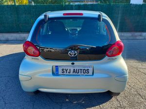 Toyota Aygo Aygo 1.0 VVTi 68CV - Foto 4