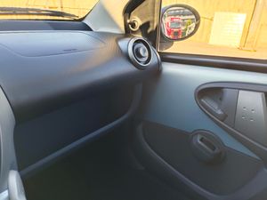 Toyota Aygo Aygo 1.0 VVTi 68CV - Foto 14