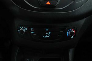 Ford Transit Courier Van 1.5tdCi  - Foto 36