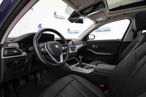 BMW Serie 3 318d Touring - Foto 25
