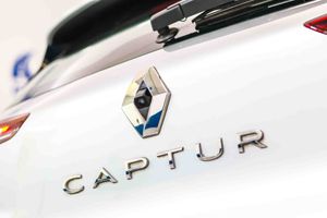 Renault Captur Initiale Pa E-TECH Híbrido enchuf. 160cv - Foto 13