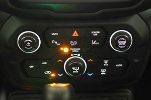 Jeep Renegade 4xe 1.3 PHEV 140 kW(190CV) Limited AT - Foto 47