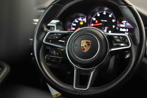 Porsche Macan - - Foto 33