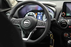 Nissan Juke DIG-T 84 kW (114 CV) 6M/T N-Connecta **Sólo 13.226 km** - Foto 32