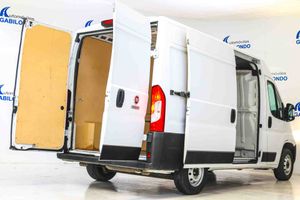 Fiat Ducato 35 L2H2 BlueHDI  - Foto 17