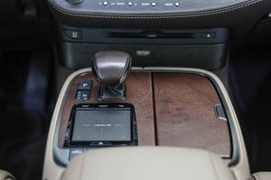 Lexus LS 500h Luxury Art Wood - Foto 46