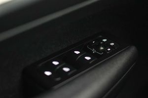 Volvo XC40 1.5 T4 Twin Recharge Inscription Auto - Foto 33