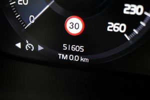 Volvo XC40 1.5 T4 Twin Recharge Inscription Auto - Foto 6