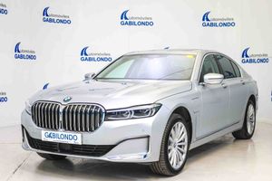 BMW Serie 7 745e - Foto 2