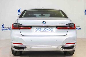 BMW Serie 7 745e - Foto 4